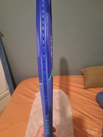 מחבט yonex ezone 300 גרם