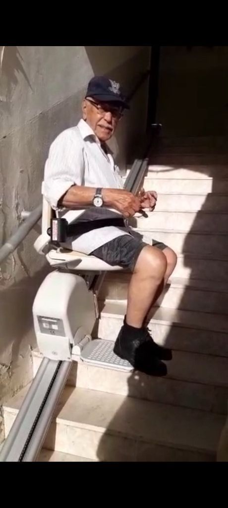 מעלון כסא