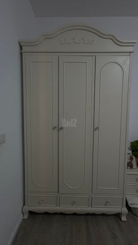 ארון וינטג לחדר ילדים