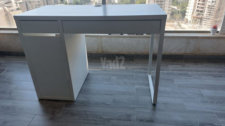 שולחן כתיבה