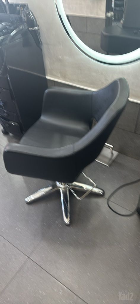 כיסאות למספרה