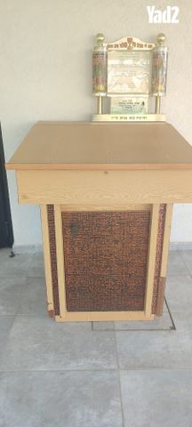 בימת חזן בית הכנסת