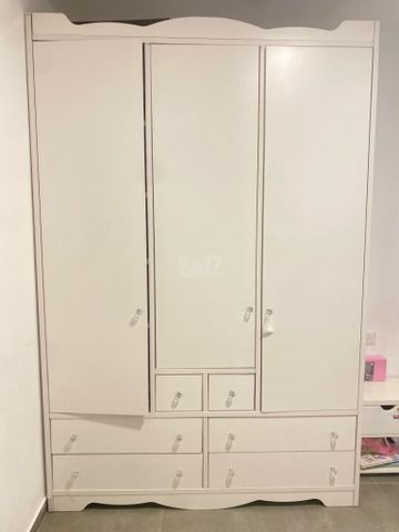ארון בגדים