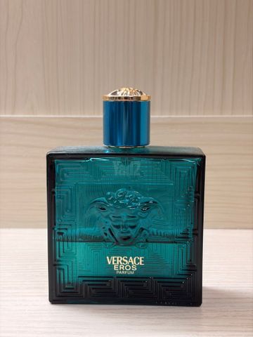 בושם versace eros parfum