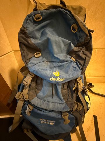 מוצילה Deuter