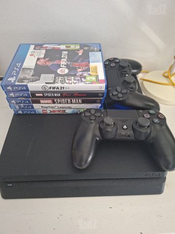 5 משחקים+2 שלטים+PS4
