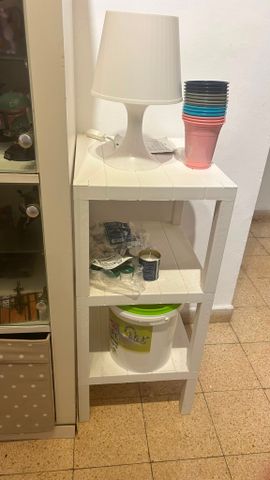 מדף פלסטיק
