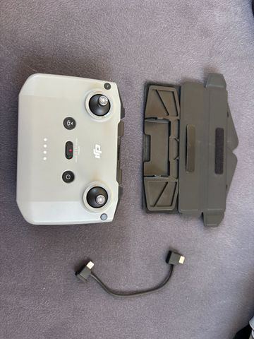 DJI Mavic air 2 fly more combo