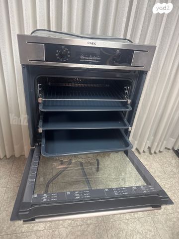תנור אפיה בנוי AEG