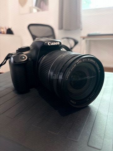 Canon EOS 1100D