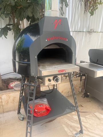 טאבון valoriani עם מעמד