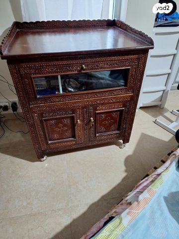 שידה ענתיקה נדירה