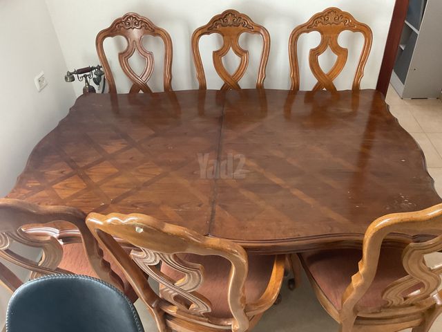 פינת אוכל מעץ עתיק