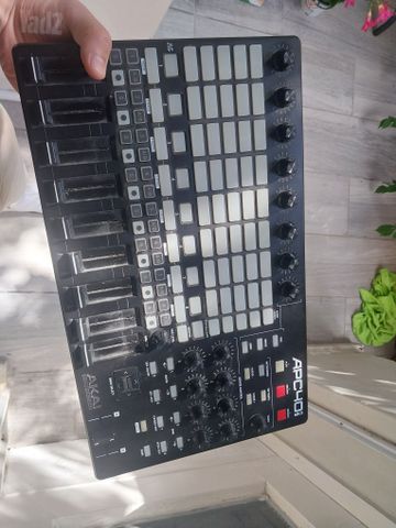 קונטרולר APC40 MKII
