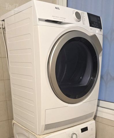מייבש AEG