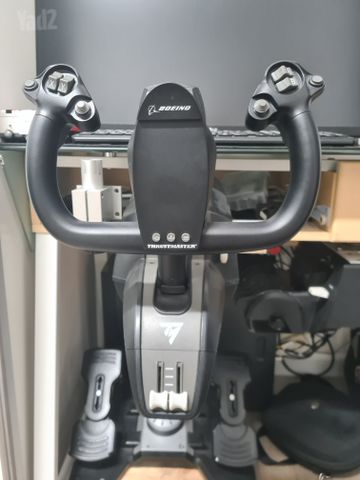 מצערת Thrustmaster TCA Boeing