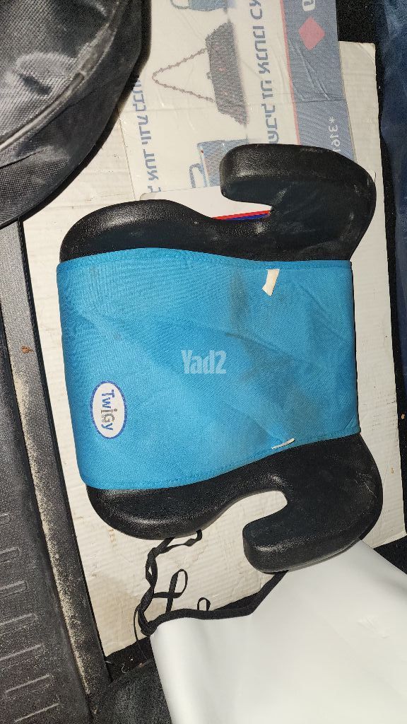 בוסטר