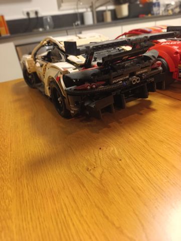 לגו 488 Porsche 911 Ferrari