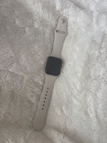 שעון Apple Watch SE (40mm)