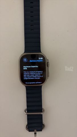 Apple Watch Ultra 2 ומטען