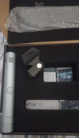קונדנסר AKG P170