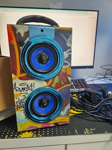 בידורית Pure Acoustics MCP-10