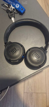 אוזניות JBL
