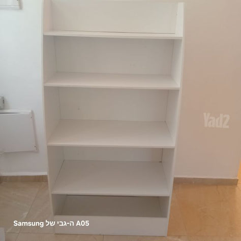 כוננית ספרים