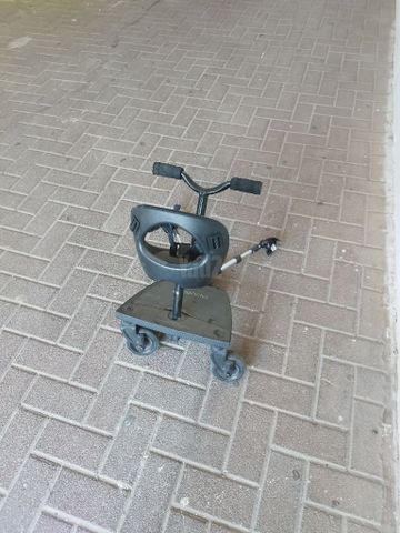 עגלה טראמפיסט