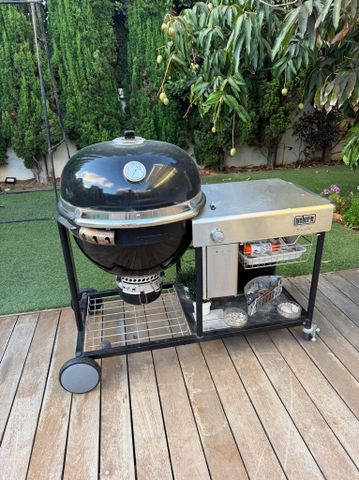 מנגל weber