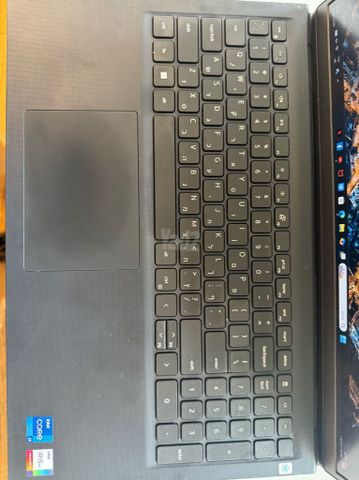 Dell Vostro 15 3530 דור 13