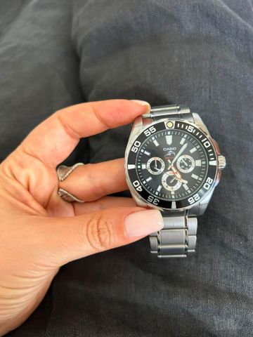 שעון יד casio