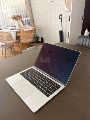MACBOOK PRO 13”