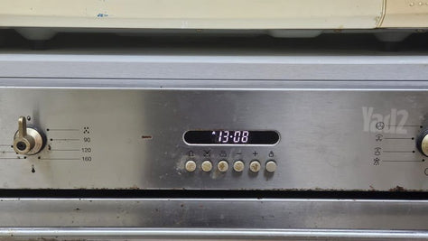 תנור SMEG 60x60