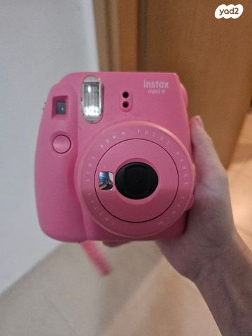 מצלמת instax 9