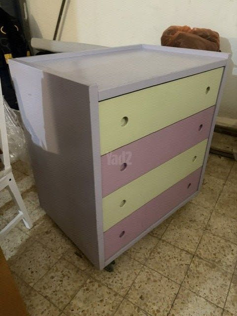 שידה לתינוק