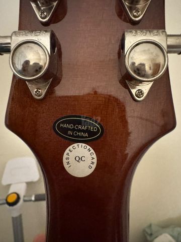 סט Epiphone Les Paul עם מגבר