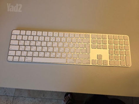 מקלדת mac models with apple