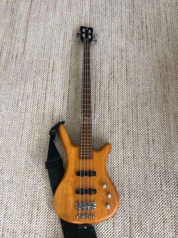 Warwick Corvette Standard 4