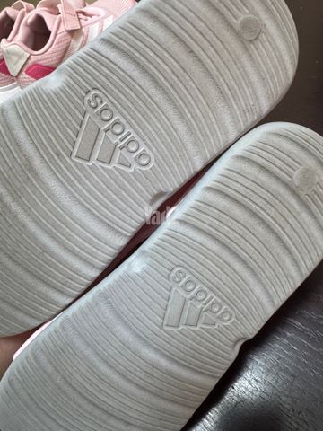 סנדלי ילדים