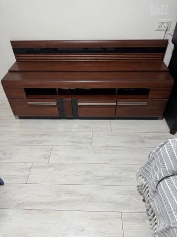 שידה 40*160 ומדף 25*160