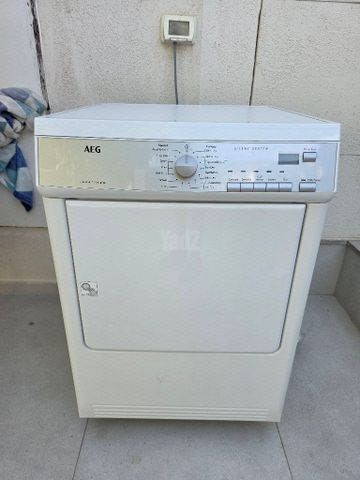 מייבש כביסה AEG