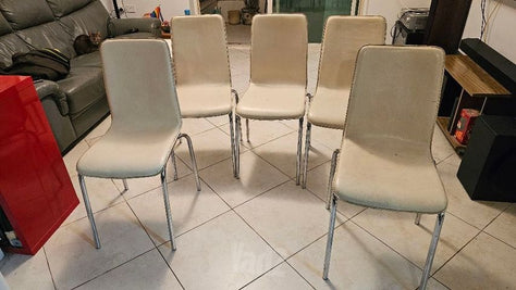 5 כסאות