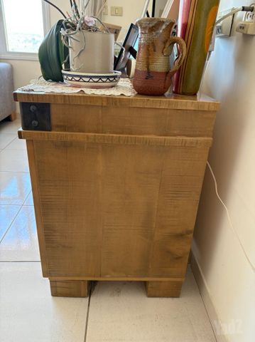 שידת טלוויזיה