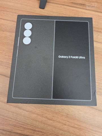 Galaxy Z Fold8 Ultra 1TB חדש