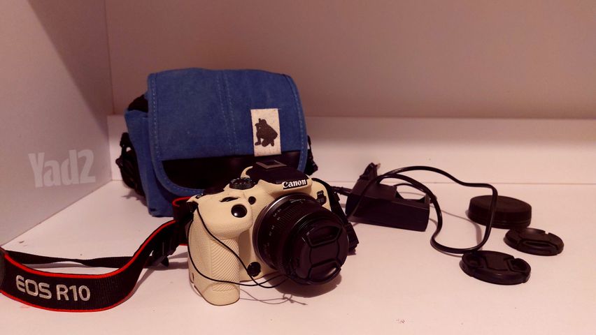 מצלמת קנון EOS R10