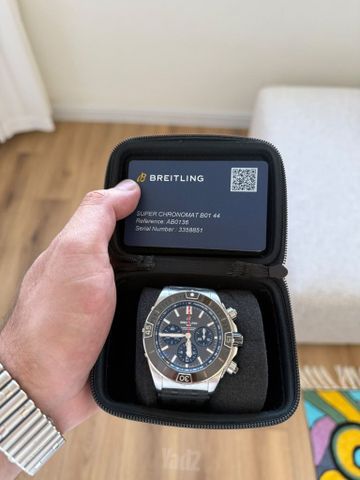 Breitling Super Chronomat B01