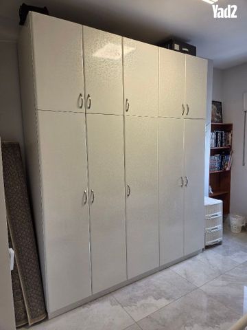 ארון בגדים