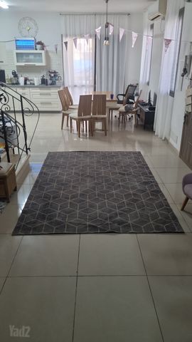 שטיח למכירה