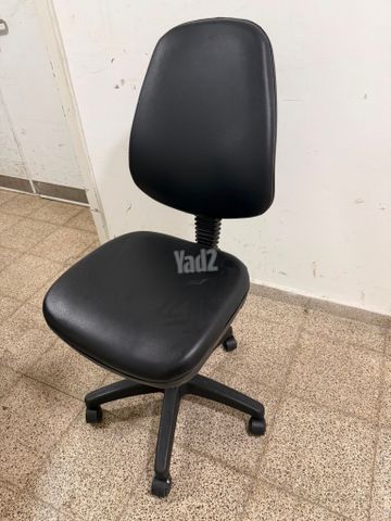 כיסאות